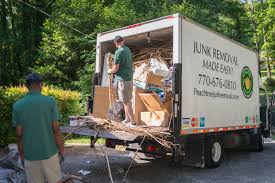 Best Retail Junk Removal  in Minot Af, ND